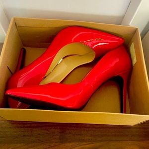 Jessica Simpson red Hot heels